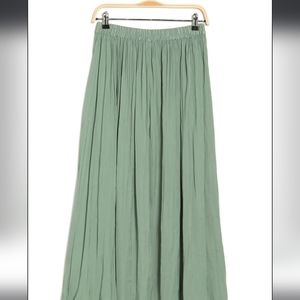 TAHARI OPAL Green Skirt